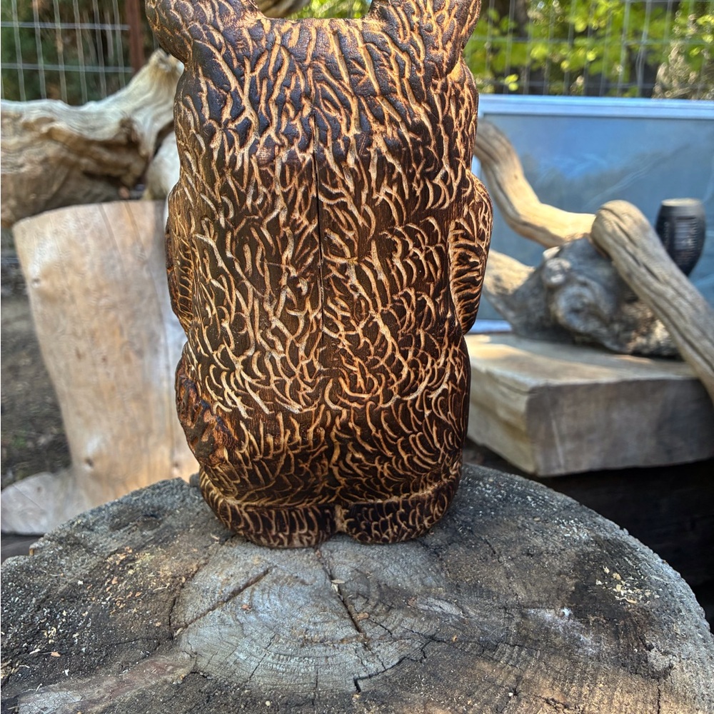Handcrafted Wooden Bear Sculpture - Picture 3 of 4